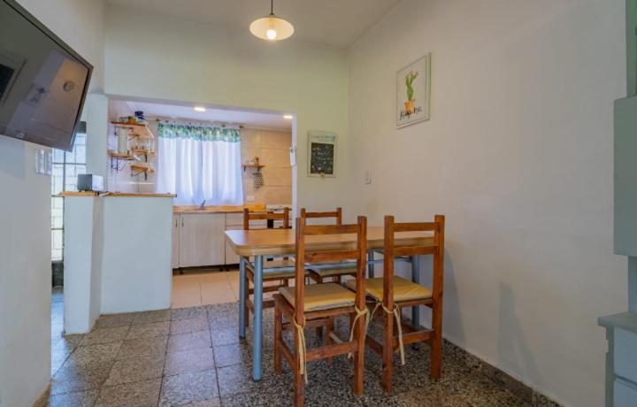 Casita Con Parque Pet Friendly A 2 Cuadras De La Playa Mar del Plata