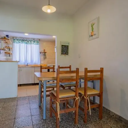Casita Con Parque Pet Friendly A 2 Cuadras De La Playa Apartment Mar del Plata Exterior photo
